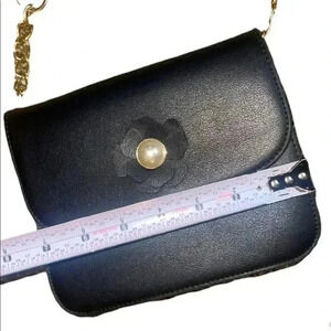 Crossbody Purse- SUPER CUTE